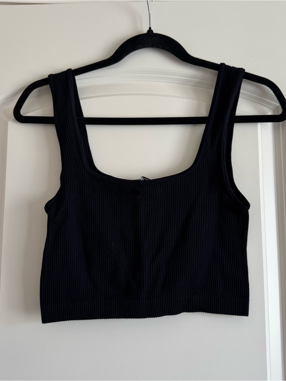 Zara Black Ribbed Scoop Crop Tank